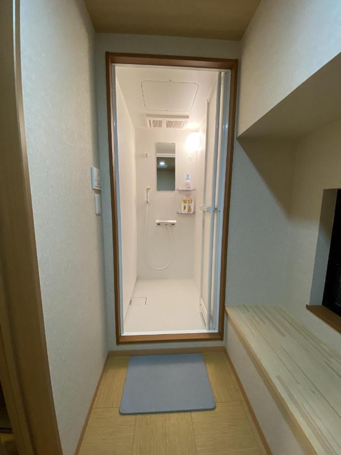 Wutong-40 Minutes Direct To Kansai Airport And 5 Minute Walk To Jr Or Subway Or Nankai Line And 1 Minute To Tsutenkaku The Landmark Of Osaka And Many Japanese Bistros Nearby Exterior photo